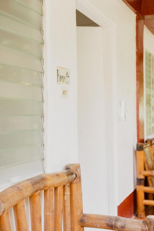 Puerto Galera Hostel Zewnętrze zdjęcie